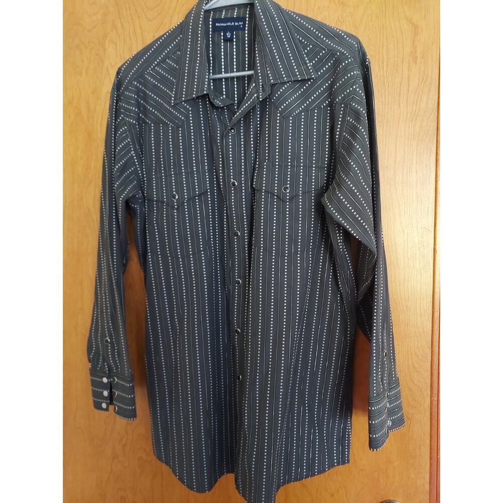 Panhandle slim western shirt Size L Pearl snap metallic thread EUC Black silver